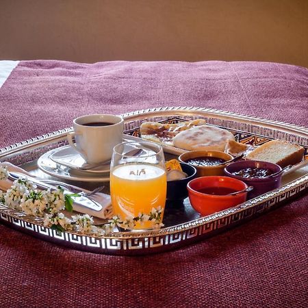 Riad Sougtani Tazrou ภายนอก รูปภาพ