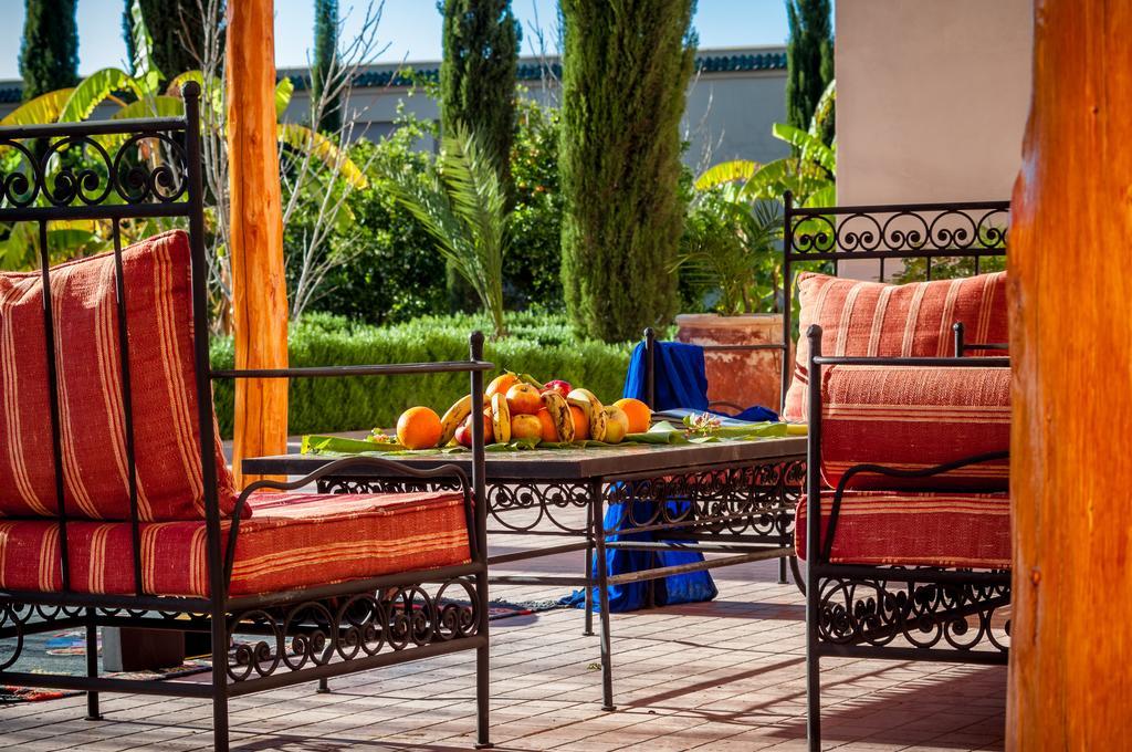 Riad Sougtani Tazrou ภายนอก รูปภาพ