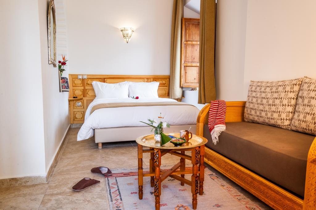 Riad Sougtani Tazrou ภายนอก รูปภาพ