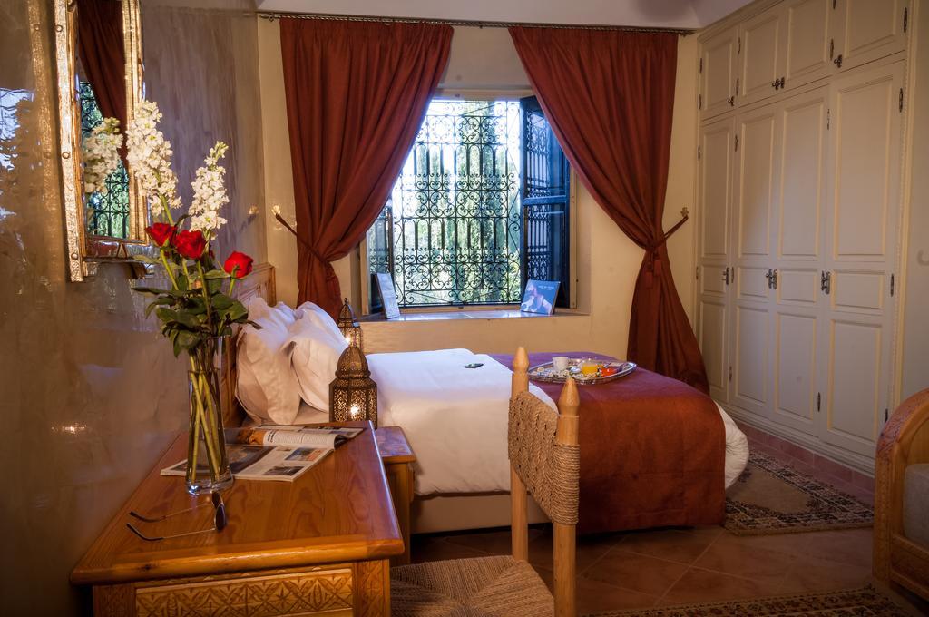 Riad Sougtani Tazrou ภายนอก รูปภาพ